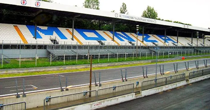 Monza: vandali in pista con i picconi