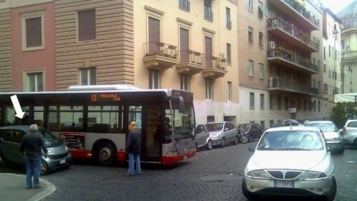 Bacarozzo de Fero 2010: er peggio parcheggio de Roma