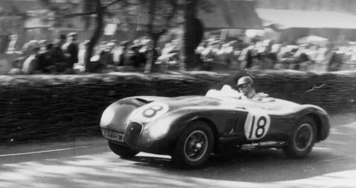 La Jaguar C-Type vincitrice a Le Mans in mostra al Concours of Elegance 2024
