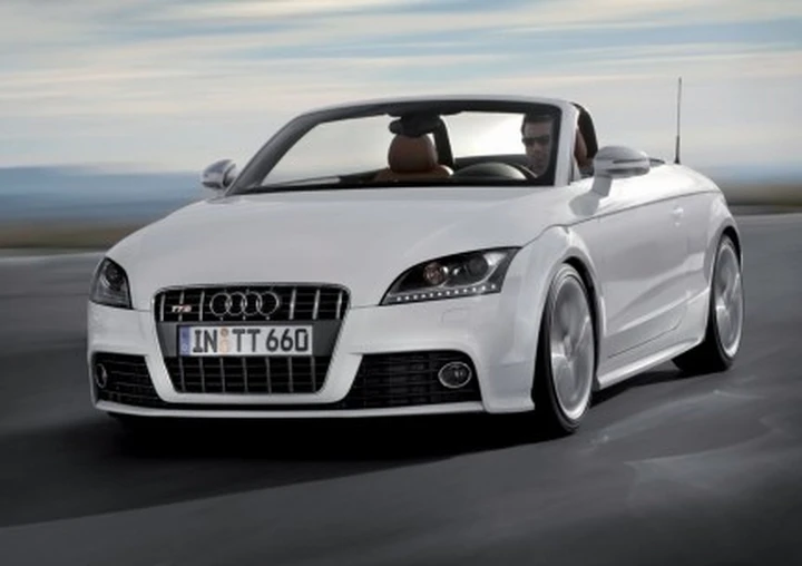 Audi TT-S: un confronto con la Porsche Boxster S
