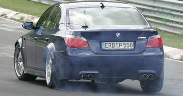 M5 tuning o muletto della Porsche Panamera ?