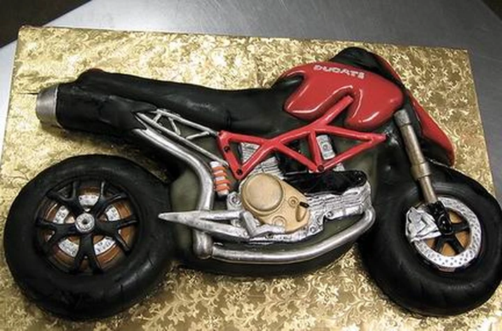 Foto del giorno: Hypermotard bella...da mangiare