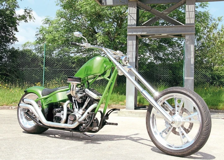 Hellstown Choppers torna in strada con una moto custom unica