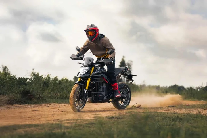 Arriva la prima moto elettrica adventure con radar: la Ultraviolette X-47