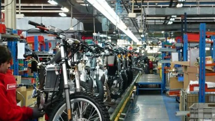 In Spagna la produzione moto crolla del 36%