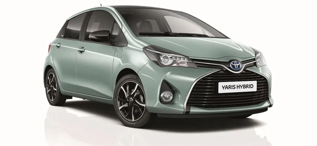 Toyota Yaris Hybrid by Glamour