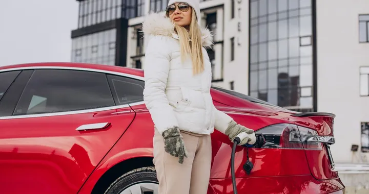Tesla in caduta libera: le sfide tra crollo in Borsa e vendite in Cina