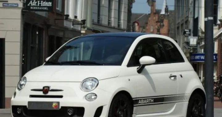 Abarth 500 Competizione: soli 10 esemplari per il mercato olandese