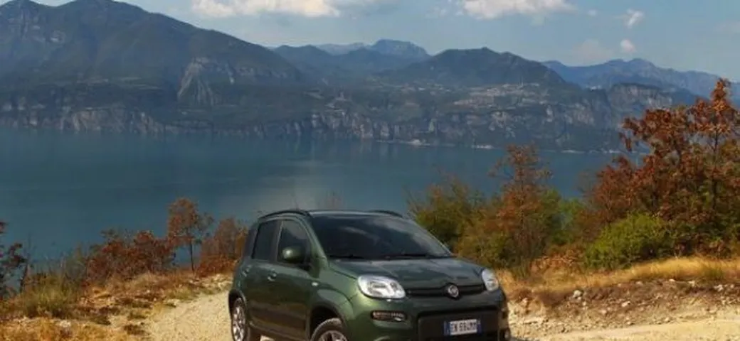Fiat Panda 4x4 in video