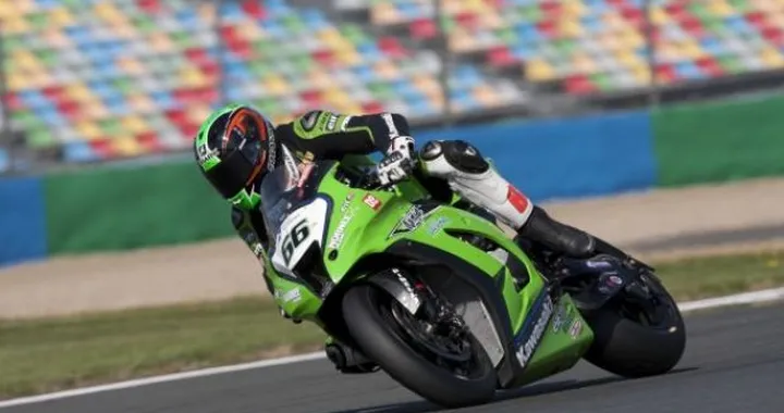 WSBK: Tom Sykes rinnova con la Kawasaki per il 2012