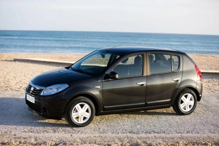 Dacia ferma di nuovo la produzione: stop di due settimane