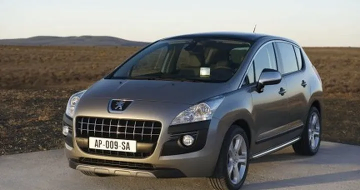 Peugeot 3008: le immagini ufficiali
