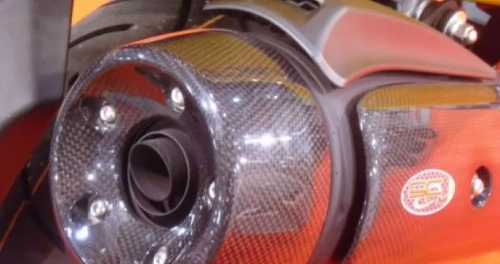 Accessori in carbonio EFC per Yamaha T-Max 500