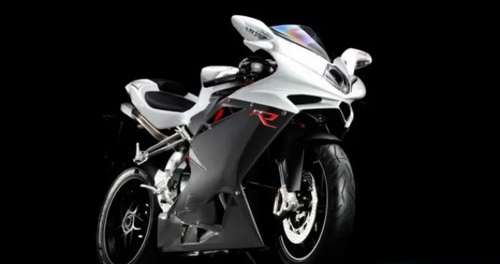 MV Agusta F4 R Corsa Corta 2012: 195 CV per 18.800 euro