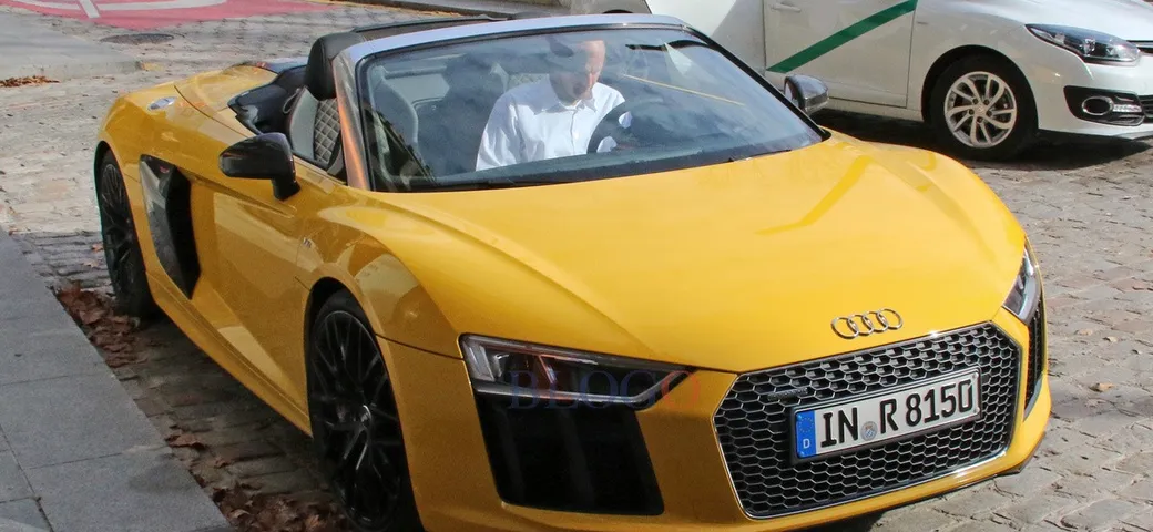 Foto spia dell'Audi R8 Spyder