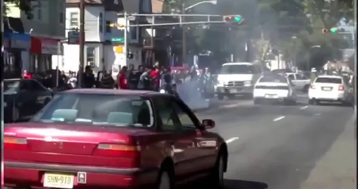 Show terribile in moto