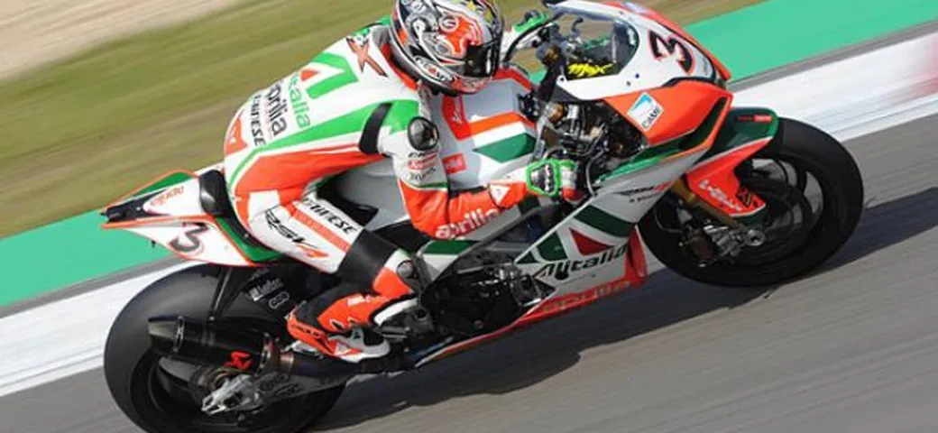 Max Biaggi è Campione del Mondo SBK 2010 se...