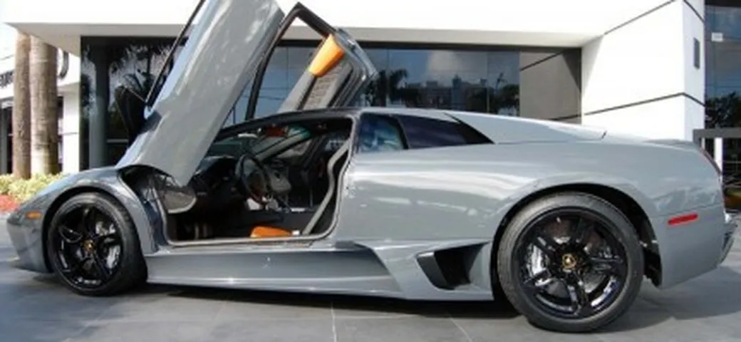 Lamborghini: 30.000 € per un cambio d'olio