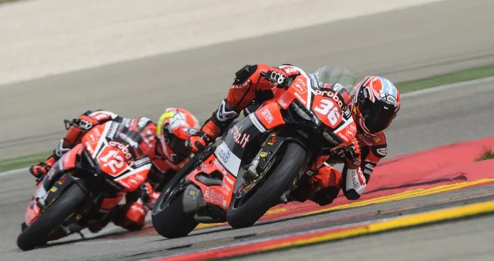 STK1000: Doppietta Ducati con Mercado e Rinaldi