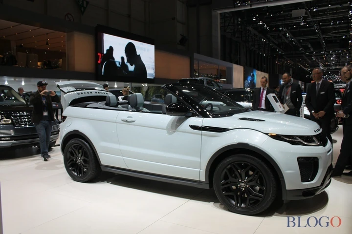 Range Rover Evoque Cabrio al Salone di Ginevra 2016 Live