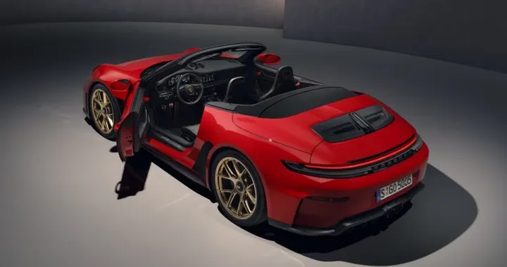 Nuova Porsche 911 GT3 S/C, la prima GT3 cabrio: cambio manuale