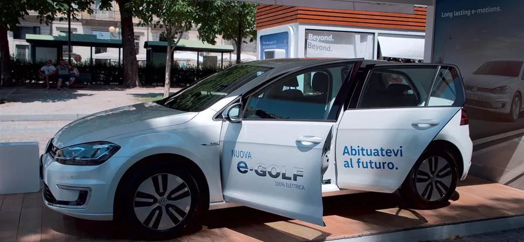 Auto elettriche: riparte da Firenze l'e-Roadshow di Volkswagen