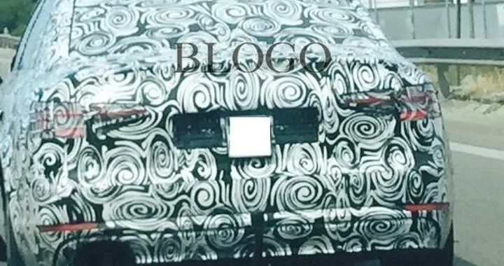 Nuova Audi A4: le foto spia di un nostro lettore