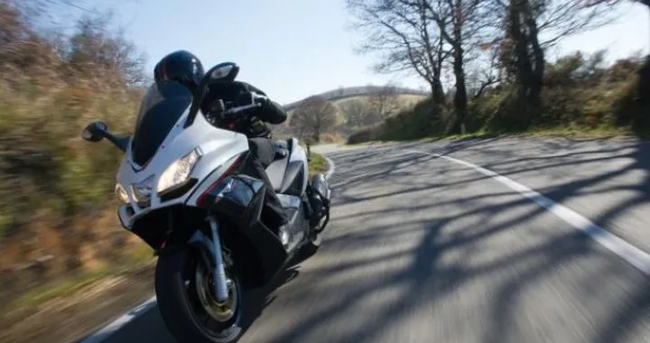 Aprilia SRV 850 2012 - Live Test