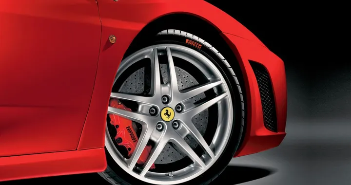 Compra una Ferrari a buon prezzo ma si rivela un grosso errore