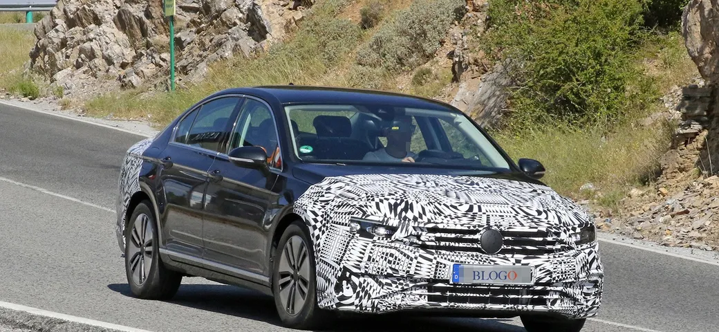 Volkswagen Passat: le foto spia del M.Y. 2019