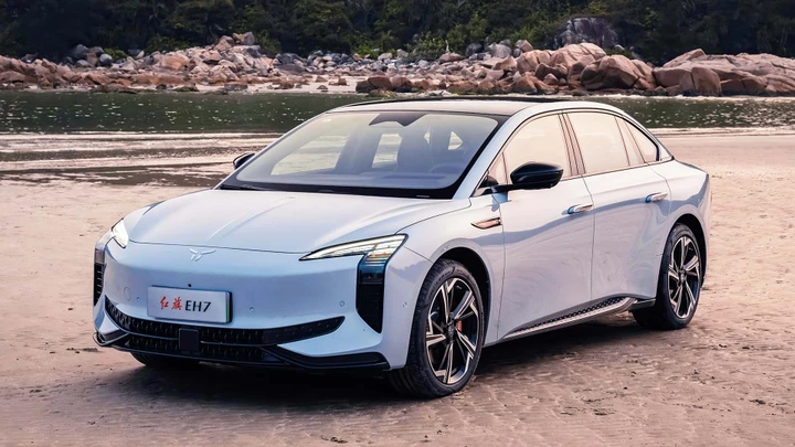 Hongqi EH7 prestazioni