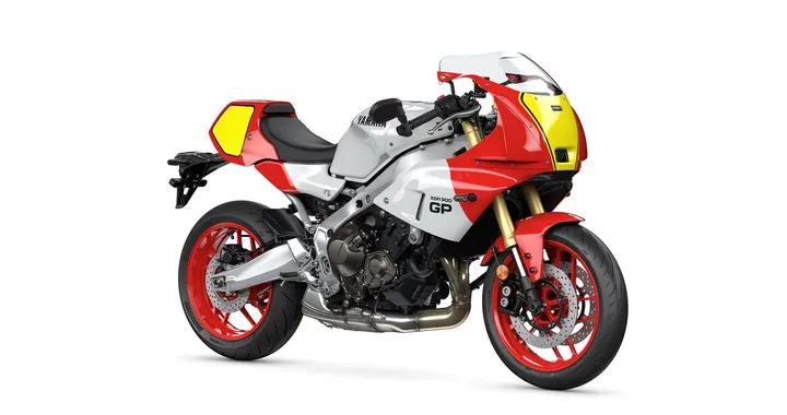 Yamaha XSR900GP: debutta il nuovo modello heritage ispirato agli anni ‘80 [FOTO]