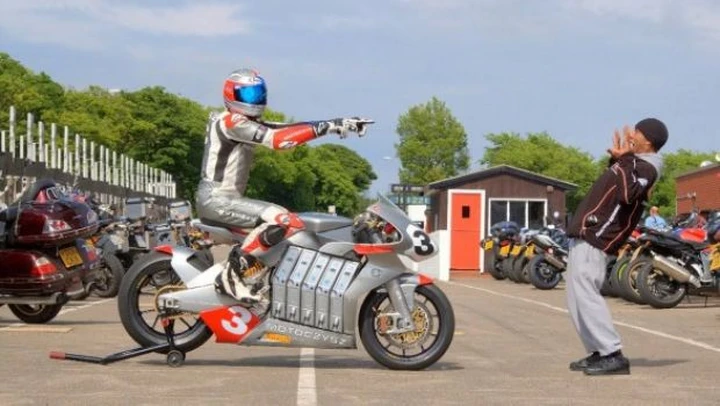 TTZero: vince la Motoczysz con 155,8 km/h di media