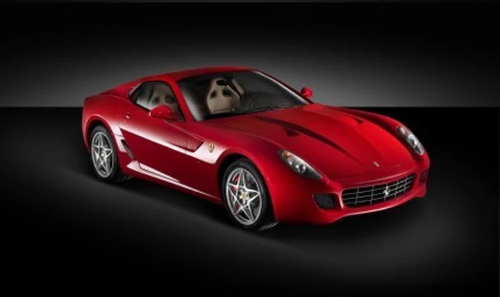 Un giorno di poesia con la Ferrari 599 Gtb Fiorano