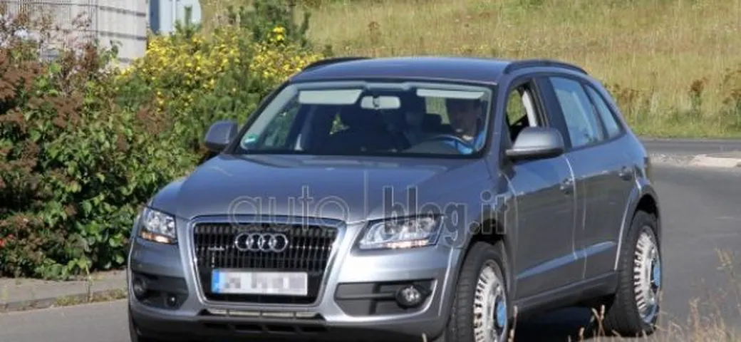 Foto spia Audi Q6