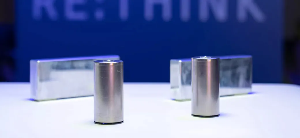 BMW: al via la produzione delle nuove celle batteria superiori a quelle di Tesla