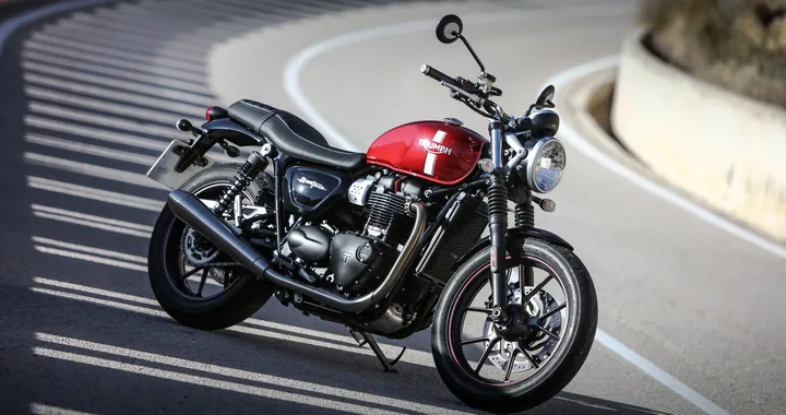 Triumph Street Twin 2016: Test Ride il 5 e 6 febbraio