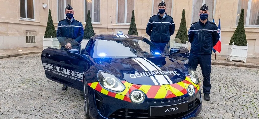 Alpine A110: entra a far parte della Gendarmerie Nationale francese