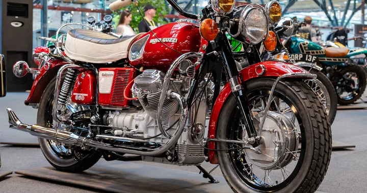 Gina, la Moto Guzzi 850 GT California Custom: un capolavoro Art Deco da 955cc