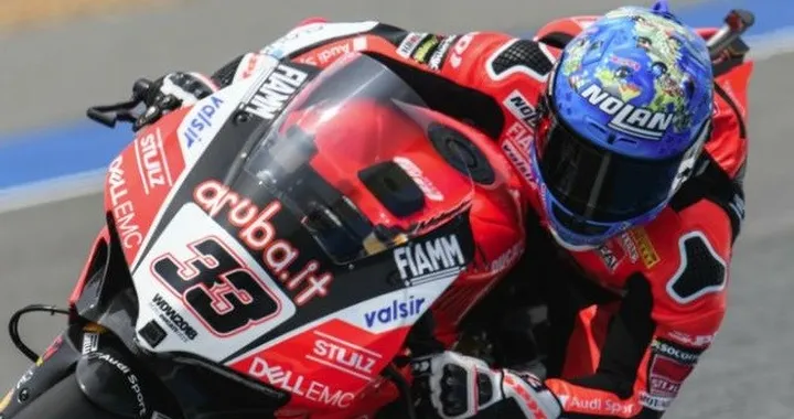 SBK Aragon: Melandri precede le Kawasaki nel Day-1