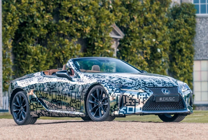 Lexus LC Convertible: la spider mostrata a Goodwood