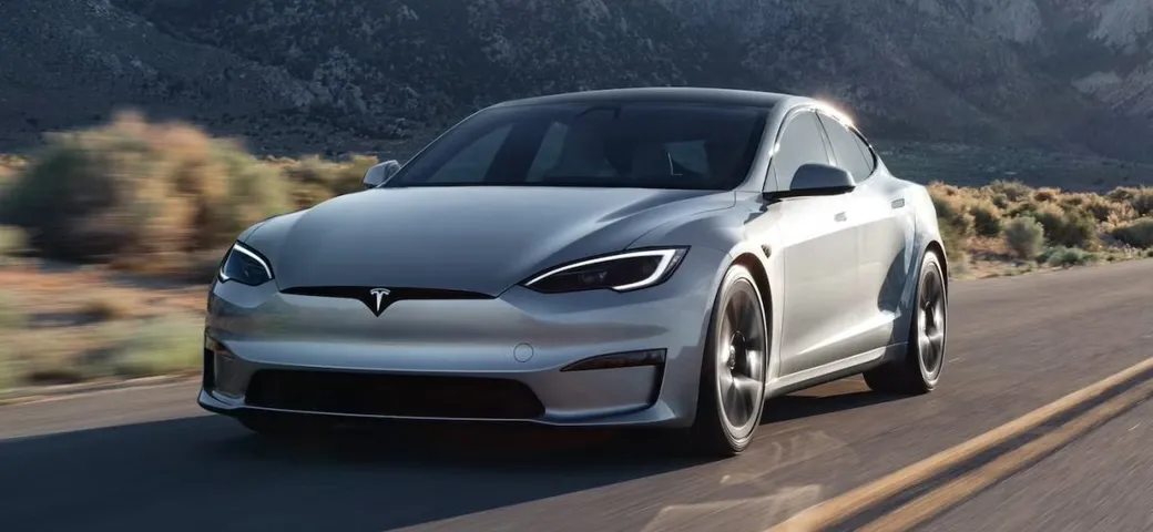 Tesla, due modelli importanti spariscono dalla gamma europea: la sorpresa