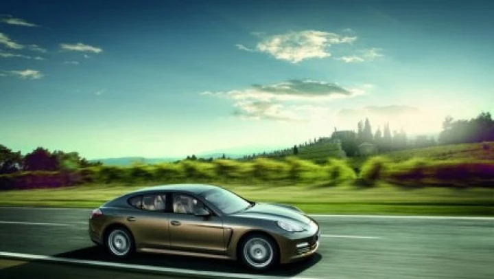 Porsche Panamera e Panamera 4: debutteranno a Pechino le versioni V6