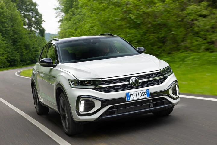 Volkswagen interrompe per due mesi la produzione del suo modello di maggior successo