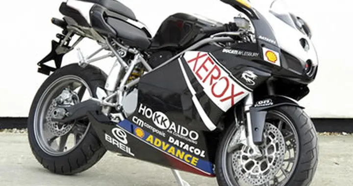 Ducati Aylesbury: l’arte di commercializzare moto di serie… personalizzate!