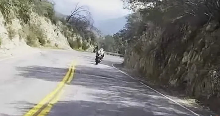 Drammatico incidente in moto nel canyon [Video]