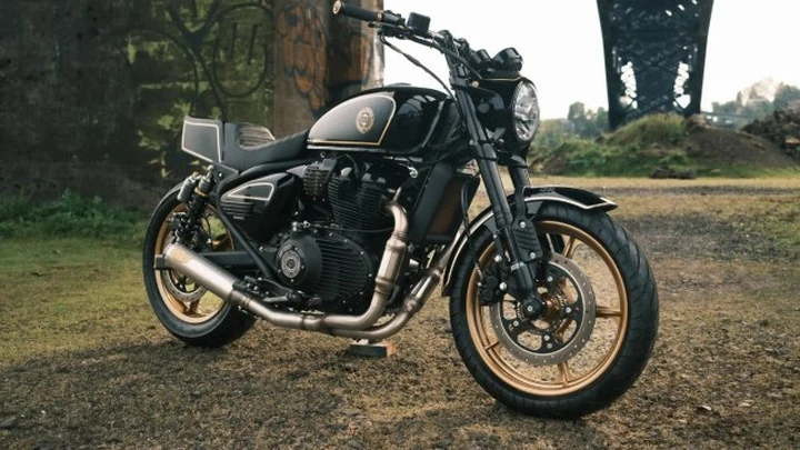 Royal Enfield Reload 650: la Shotgun diventa una street racer anni ’80