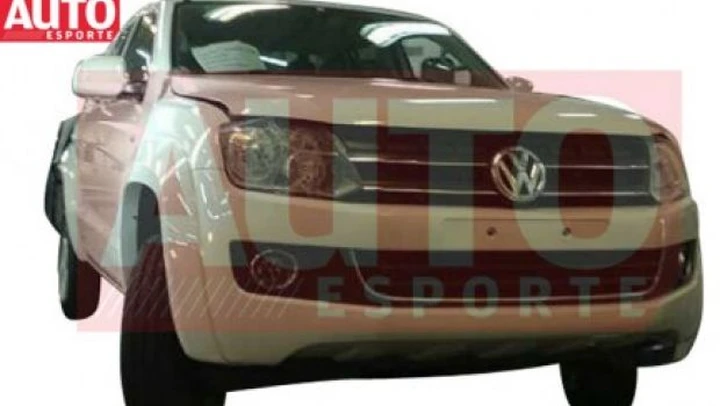 Volkswagen Amarok: foto spia senza camuffature