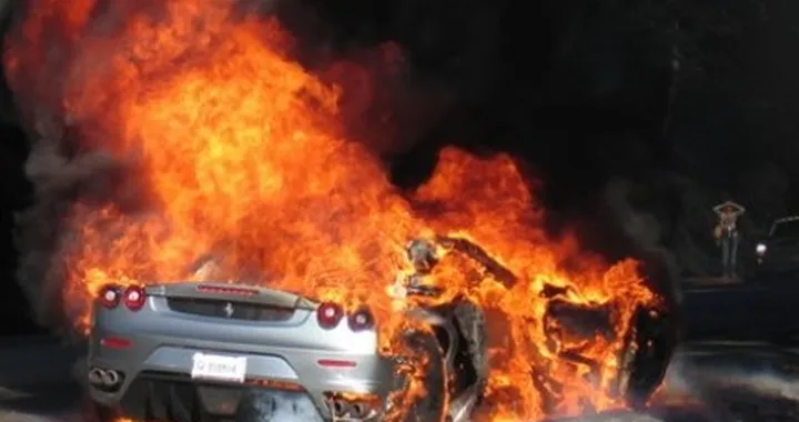 Rosso - Fuoco - Ferrari