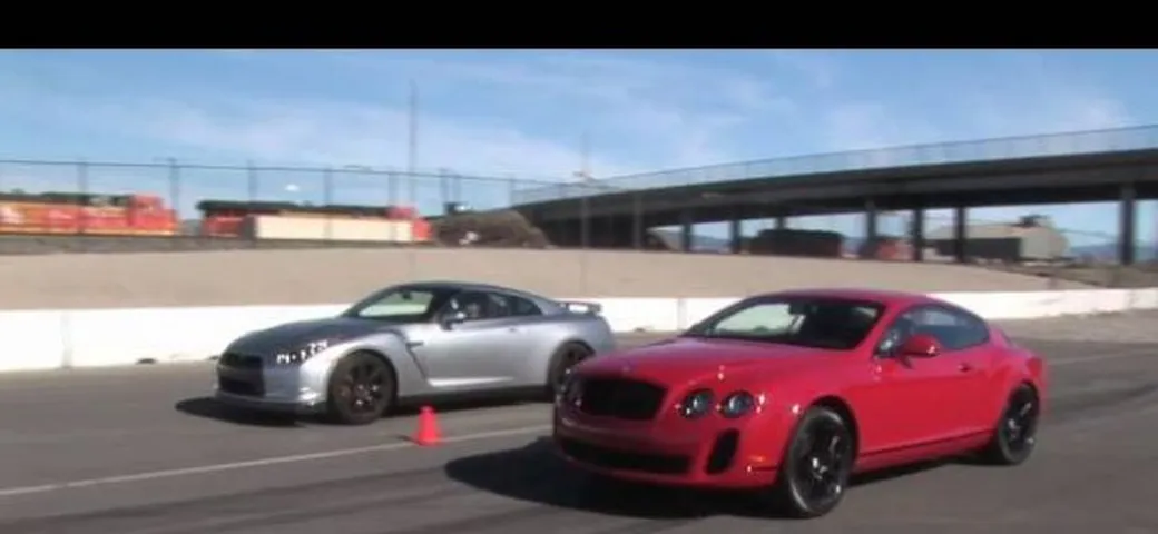 Video: Nissan GT-R contro Bentley Continental Supersports